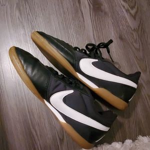 Womens Nike Sneakers